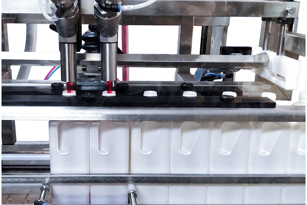 remplisseuse-standard-pour-produits-liquides